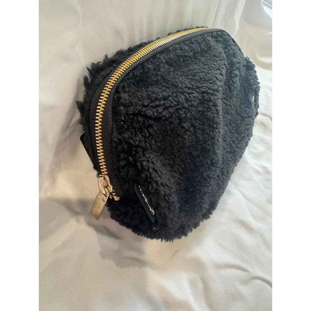 Everywhere Belt Bag Fleece - Picture 3 of 6